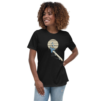 SKELLIES Women's Graphic T-shirt - Skeleton Snowboarding Grab T-shirt Print, Relaxed Fit, Casual Wear