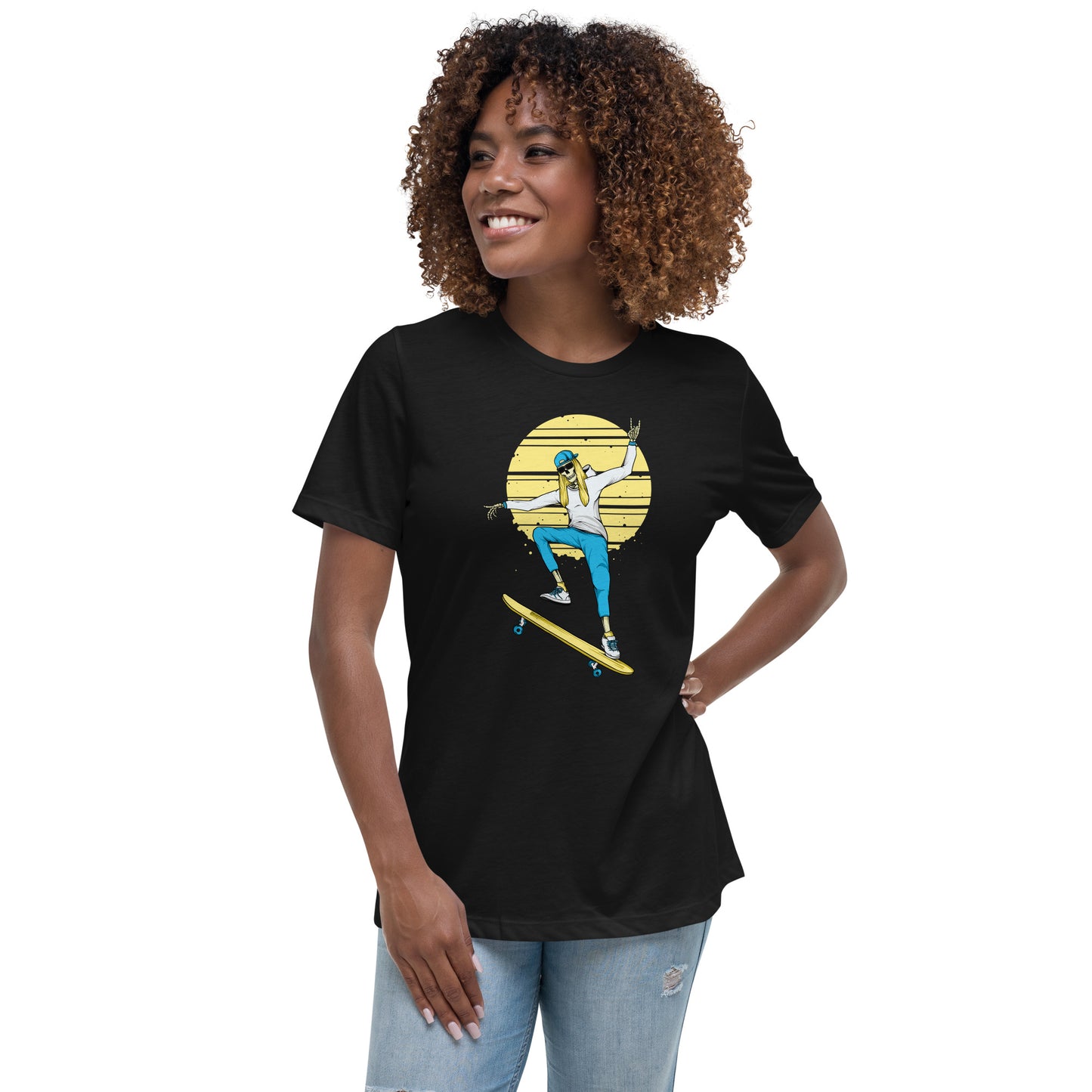 SKELLIES Women's Graphic T-shirt - Skeleton Skateboarding T-shirt Print, Relaxed Fit, Casual Wear